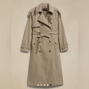 NWT Banana Republic Classic Twill Trench in size small petite
